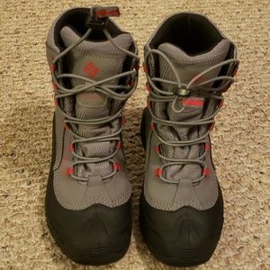 Boys Columbia snow boots